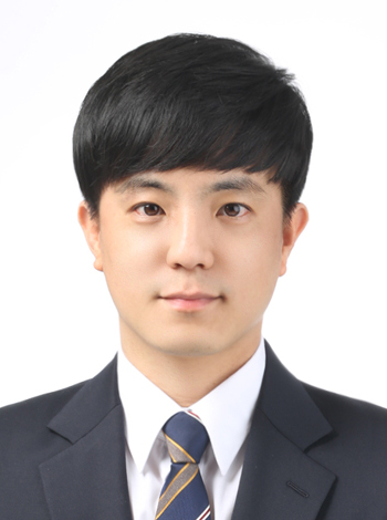 lawyer